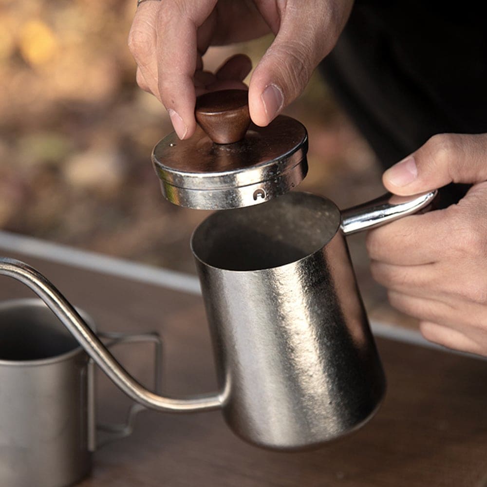 Hand-Pour Coffee Pot